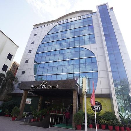Hotel Avn Grand Ранчи Экстерьер фото