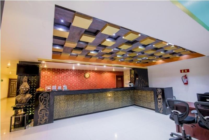 Hotel Avn Grand Ранчи Экстерьер фото