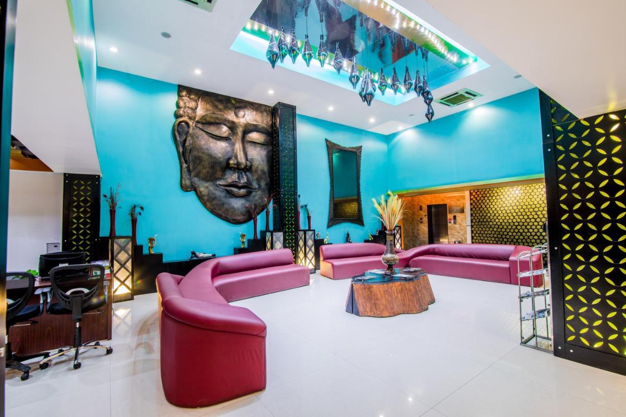 Hotel Avn Grand Ранчи Экстерьер фото