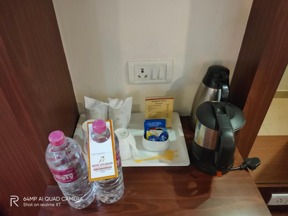Hotel Avn Grand Ранчи Экстерьер фото